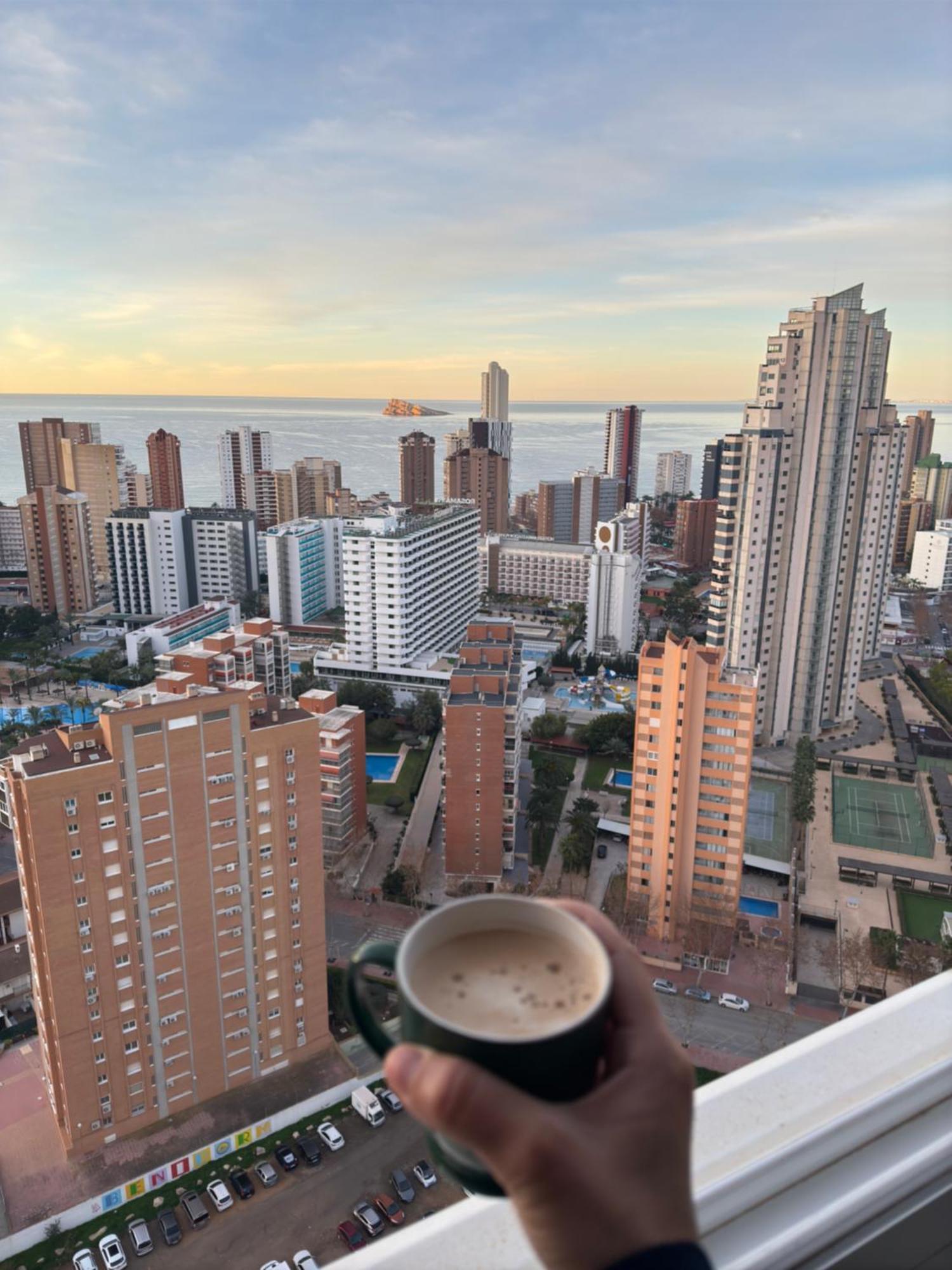 Playa Azul Benidorm 28Th Floor Apartment Luaran gambar
